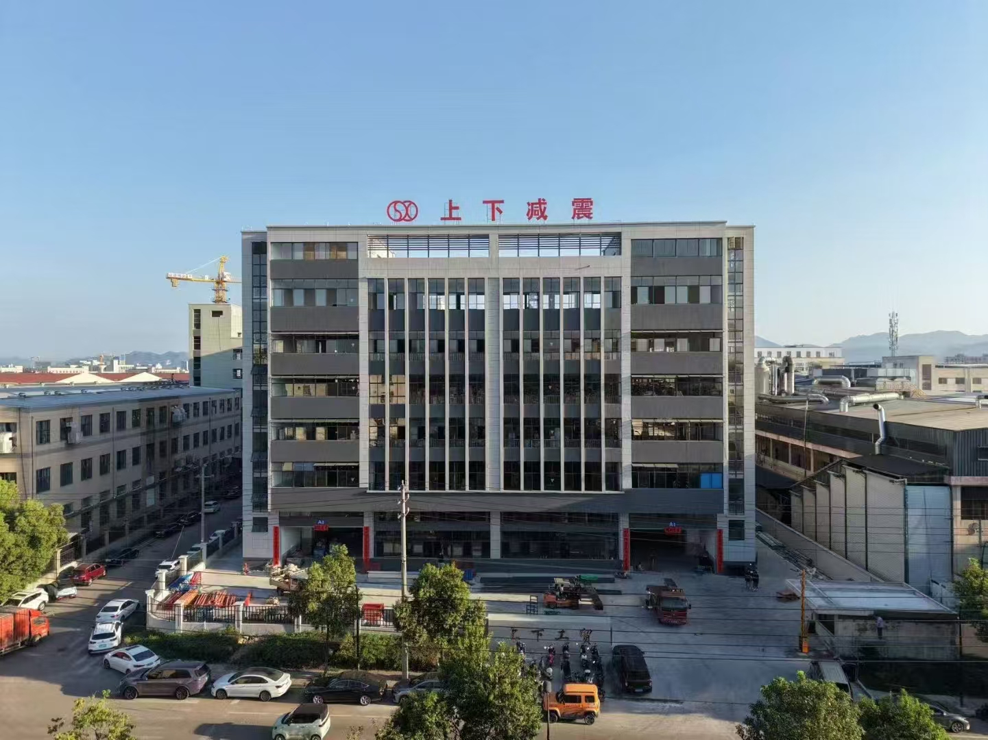 ລະເບີດ! ໂຮງງານ 6 ຊັ້ນ ຂະໜາດ 18,000㎡ ເປີດຕົວແລ້ວ!